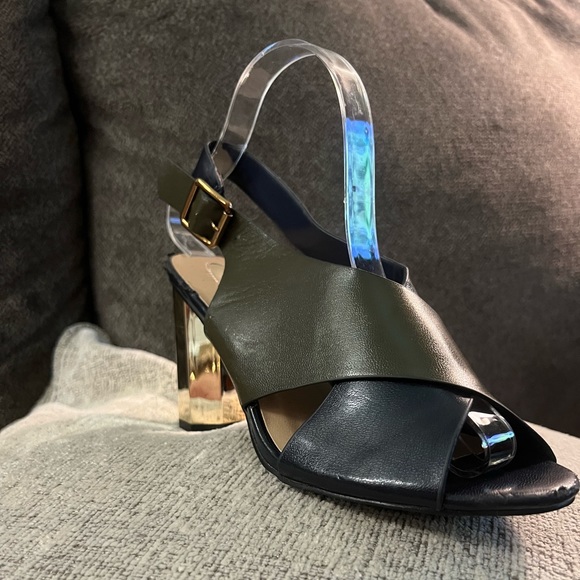 Green and Black with striking  mirrored gold heels. New Size 8 - Picture 6 of 9